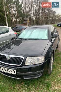 Лифтбек Skoda Superb 2008 в 