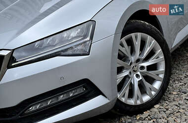Лифтбек Skoda Superb 2022 в 