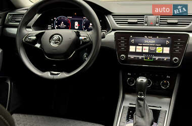 Лифтбек Skoda Superb 2022 в 