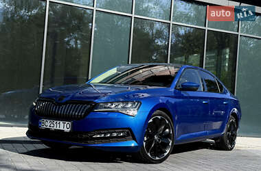 Лифтбек Skoda Superb 2022 в Львове