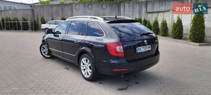 Универсал Skoda Superb 2011 в Сарнах