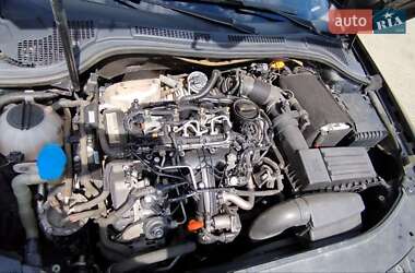 Універсал Skoda Superb 2011 в 