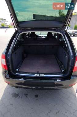 Універсал Skoda Superb 2011 в 