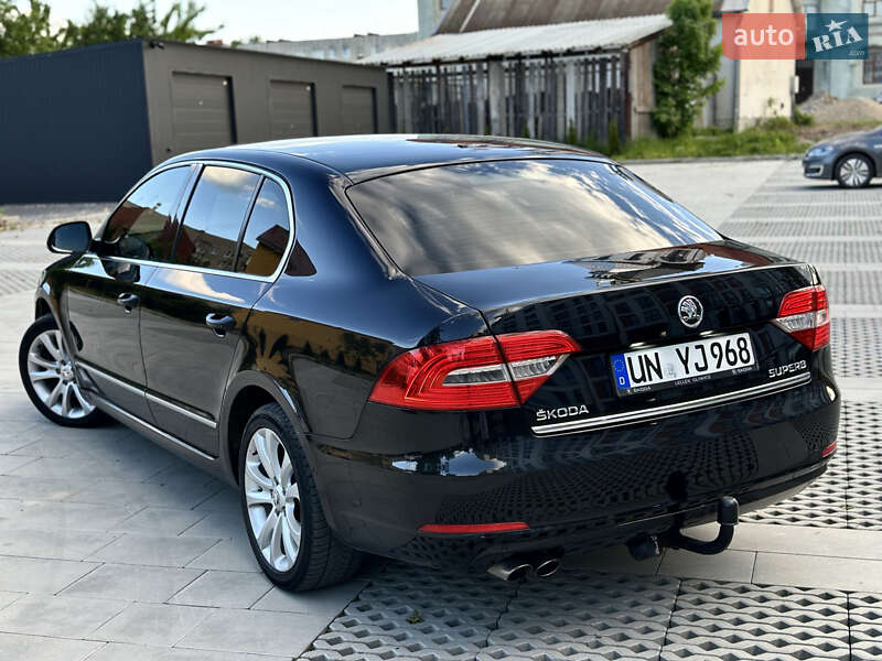 Лифтбек Skoda Superb 2014 в Львове