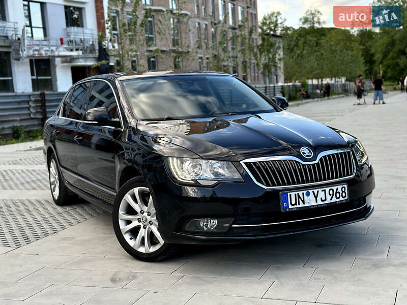 Лифтбек Skoda Superb 2014 в Львове