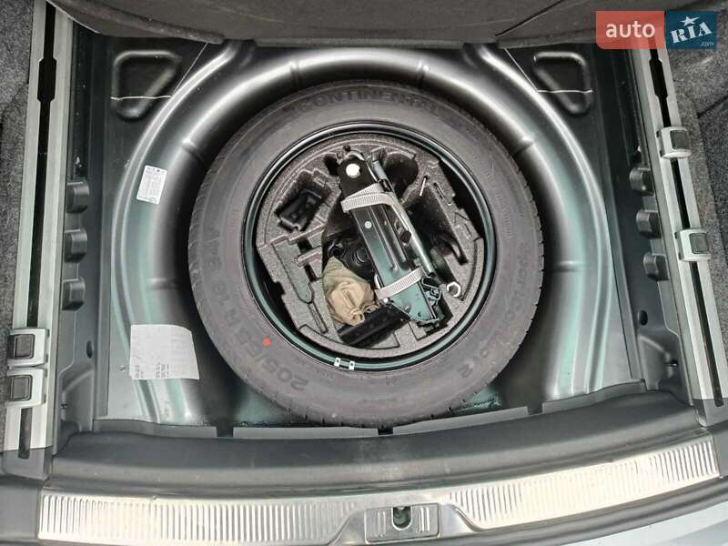 Универсал Skoda Superb 2011 в Николаеве