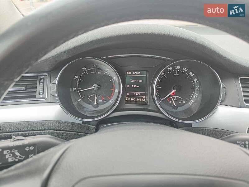 Универсал Skoda Superb 2011 в Николаеве
