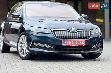 Ліфтбек Skoda Superb 2020 в Рівному