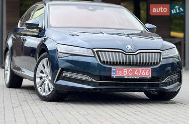 Ліфтбек Skoda Superb 2020 в 
