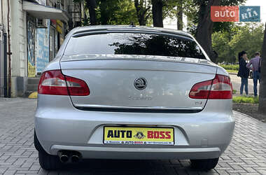 Лифтбек Skoda Superb 2012 в 