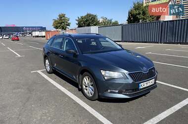 Универсал Skoda Superb 2019 в 