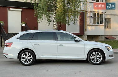 Универсал Skoda Superb 2019 в 