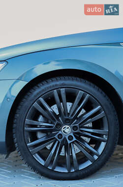Лифтбек Skoda Superb 2021 в 