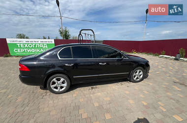 Лифтбек Skoda Superb 2012 в 