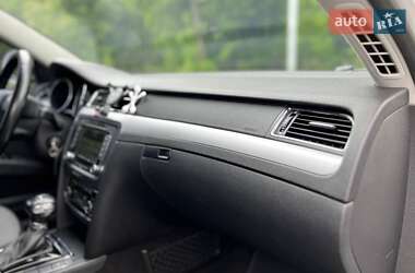 Универсал Skoda Superb 2012 в 