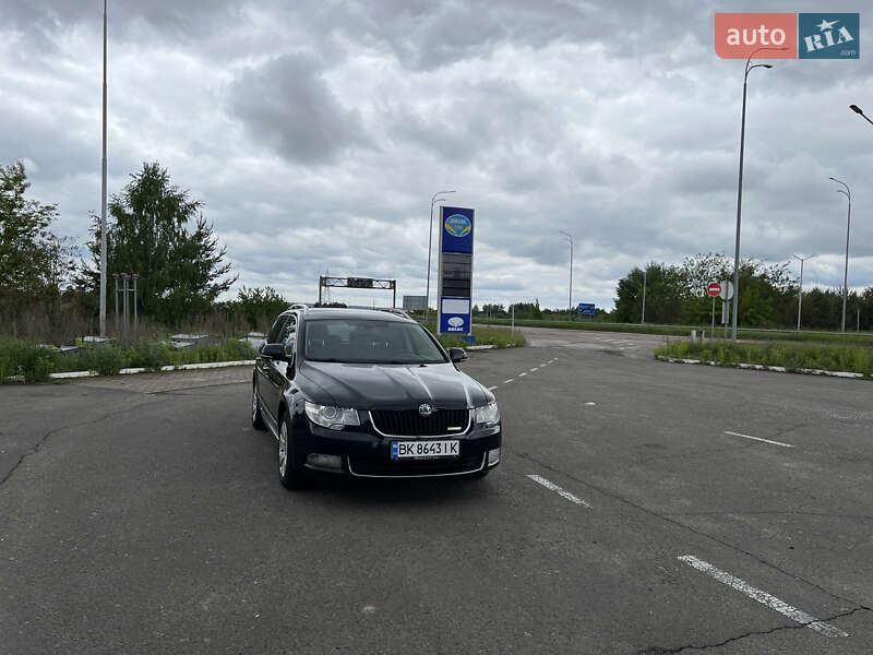 Универсал Skoda Superb 2012 в Бродах