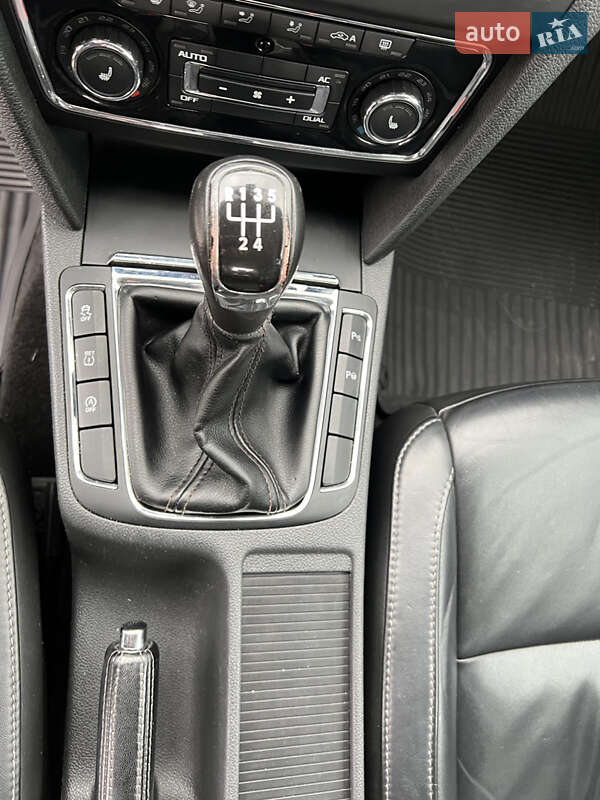 Универсал Skoda Superb 2012 в Бродах