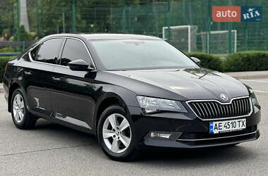 Ліфтбек Skoda Superb 2016 в 