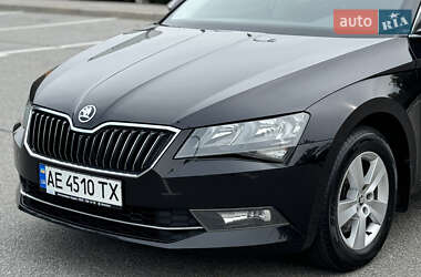 Ліфтбек Skoda Superb 2016 в 