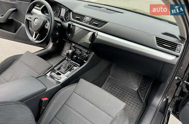 Ліфтбек Skoda Superb 2016 в 