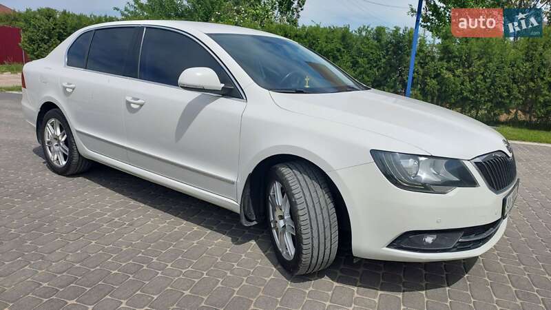 Лифтбек Skoda Superb 2013 в Харькове