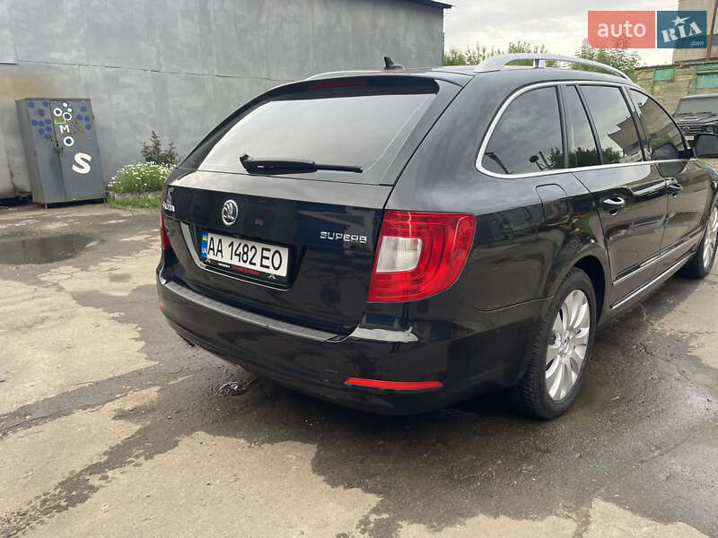 Універсал Skoda Superb 2010 в Києві