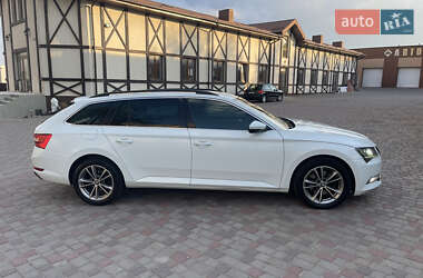 Универсал Skoda Superb 2016 в 