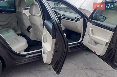 Лифтбек Skoda Superb 2016 в 