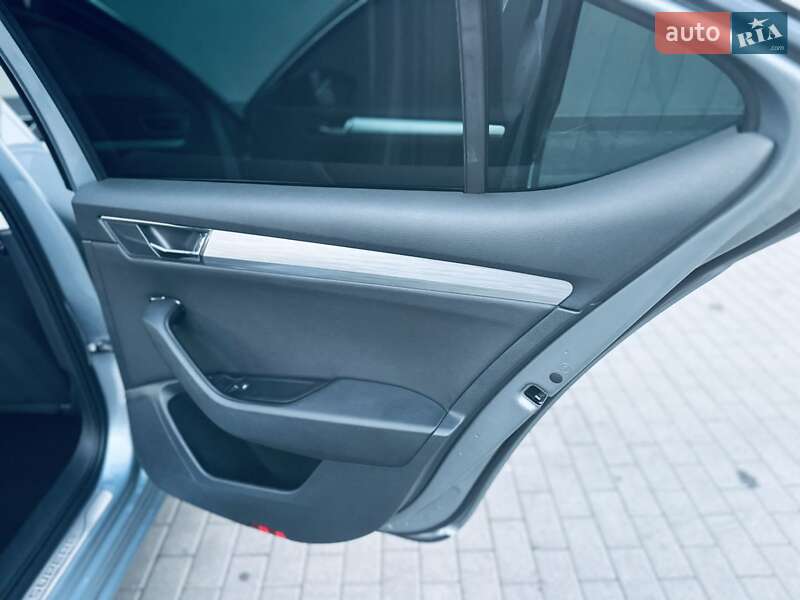 Ліфтбек Skoda Superb 2019 в Мукачевому