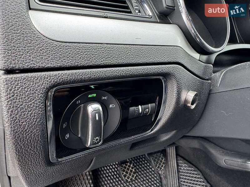 Універсал Skoda Superb 2011 в Києві