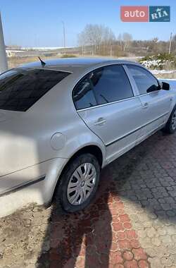 Лифтбек Skoda Superb 2005 в Харькове