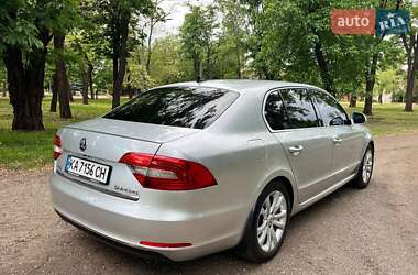 Лифтбек Skoda Superb 2013 в 