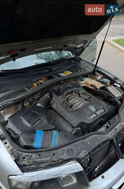 Лифтбек Skoda Superb 2003 в 