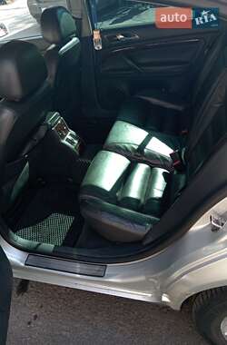 Лифтбек Skoda Superb 2005 в 