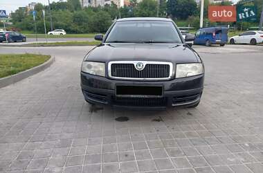 Лифтбек Skoda Superb 2002 в 