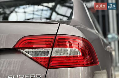 Лифтбек Skoda Superb 2014 в 