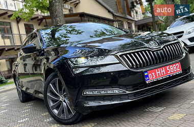 Ліфтбек Skoda Superb 2021 в 