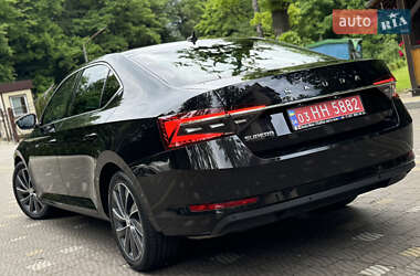 Ліфтбек Skoda Superb 2021 в 