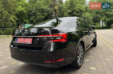 Ліфтбек Skoda Superb 2021 в 