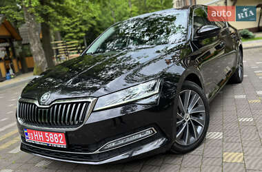 Ліфтбек Skoda Superb 2021 в 