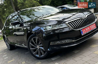 Ліфтбек Skoda Superb 2021 в 