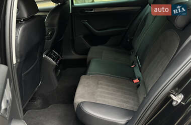 Ліфтбек Skoda Superb 2021 в 