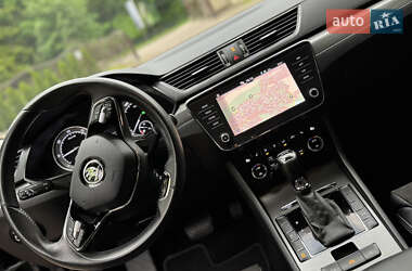 Ліфтбек Skoda Superb 2021 в 