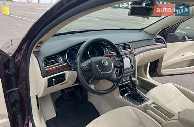 Ліфтбек Skoda Superb 2010 в 