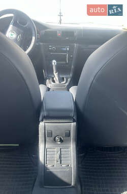 Ліфтбек Skoda Superb 2005 в 