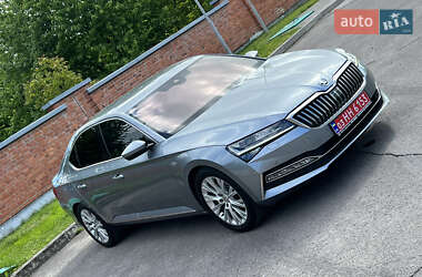 Лифтбек Skoda Superb 2021 в 