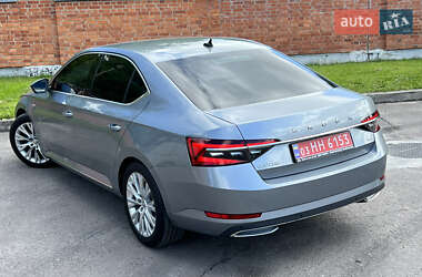 Лифтбек Skoda Superb 2021 в 