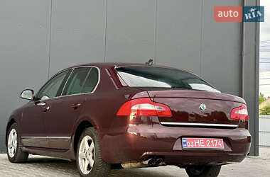 Лифтбек Skoda Superb 2009 в 