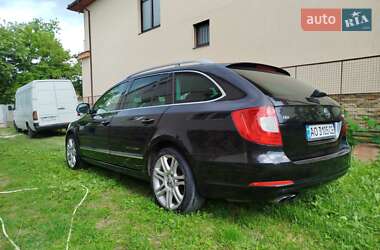 Універсал Skoda Superb 2011 в 