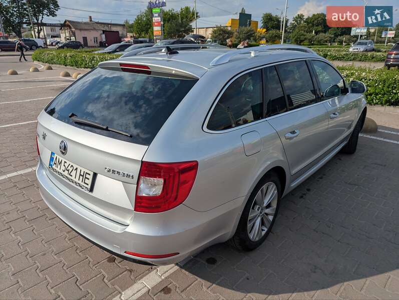 Универсал Skoda Superb 2015 в Житомире